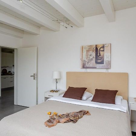 Apartamento Swiss Star District 11 - Self Check-In Zúrich Exterior foto